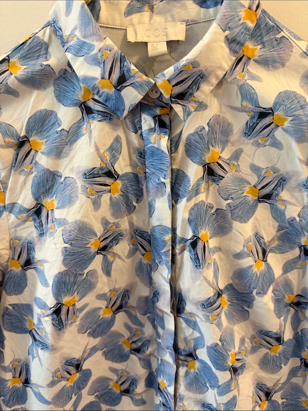 Cos Long Sleeve Cotton Shirt Dress in Blue, White & Yellow Floral Print. Size 4 - Picture 2 of 7